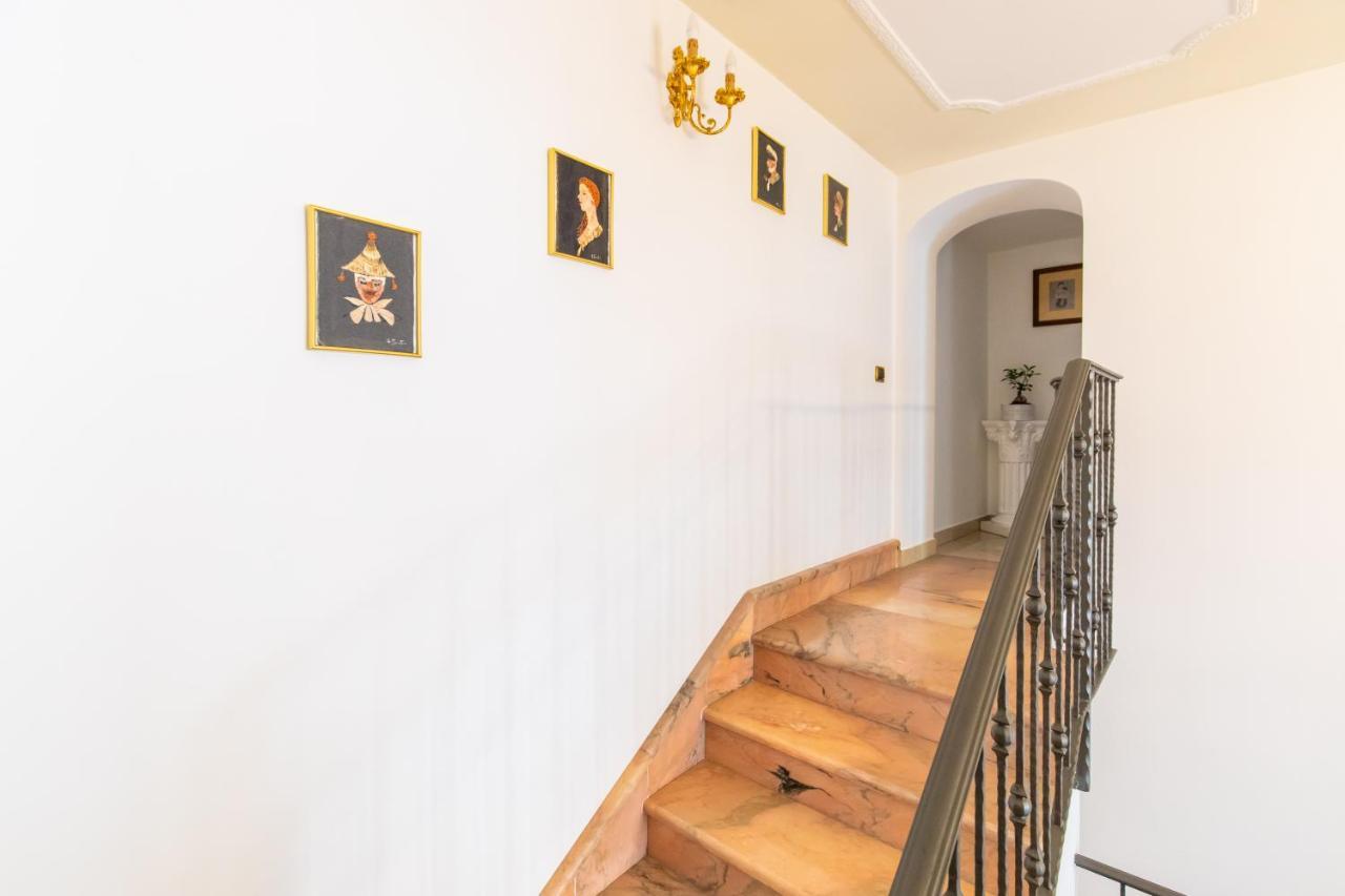 b&b medina central Napoli Exterior foto